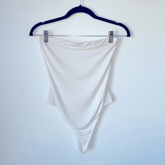 TOBI Strapless Bodysuit in White - Size: S - Picture 2 of 5